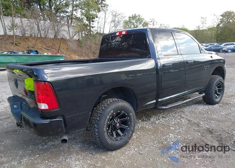 2018 Ram 1500 Express 4X4 6'4 Box из США, поврежденный, VIN 1C6RR7FG4JS199965